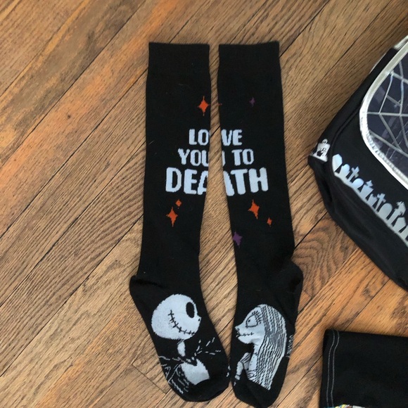 Nightmare before Christmas top – large Messenger bag, knee-high socks, all new - Picture 4 of 4